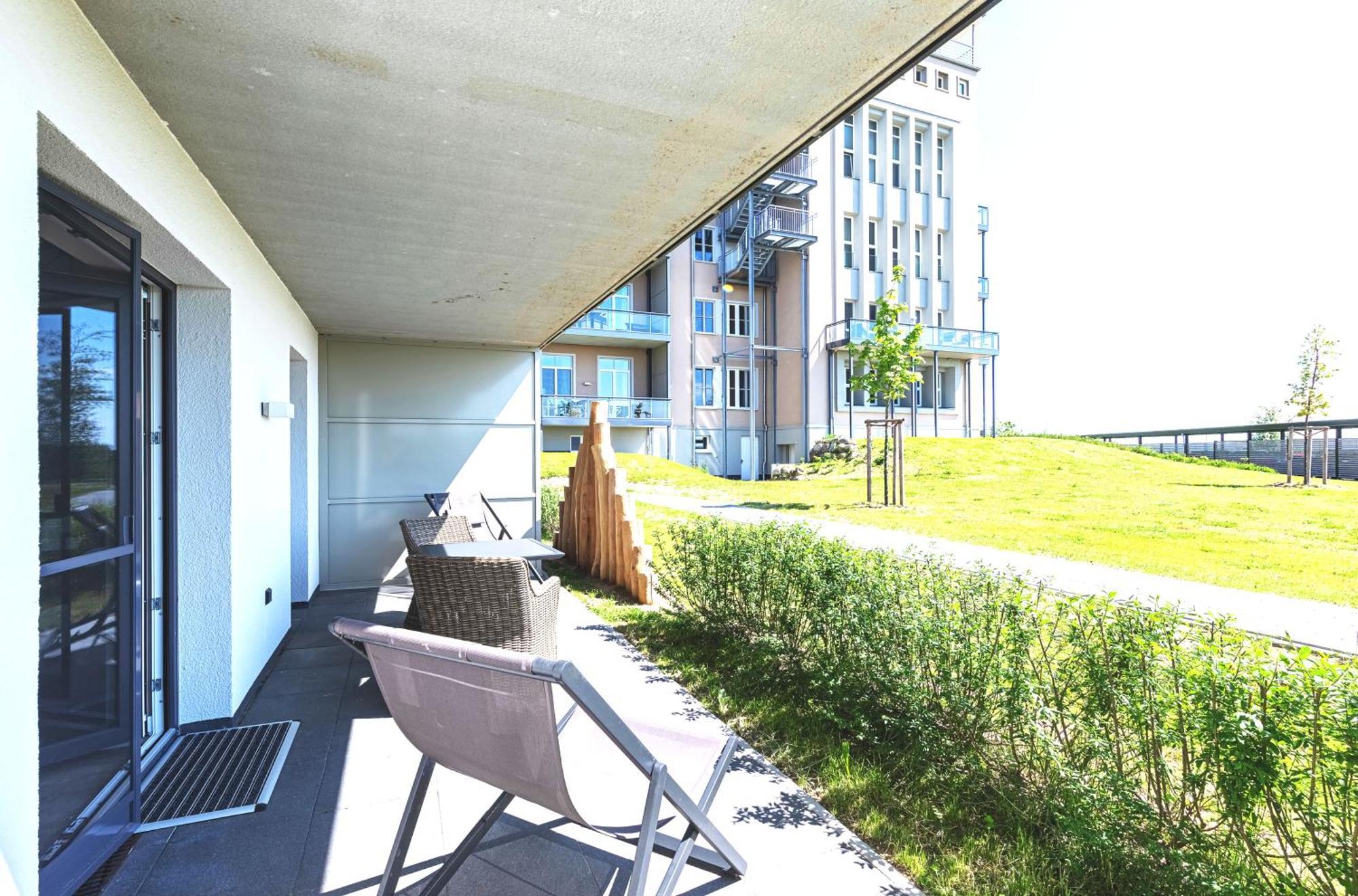Zwei Wasser - Strandhaus Alte Seefahrtschule Aparthotel Wustrow  Exterior foto